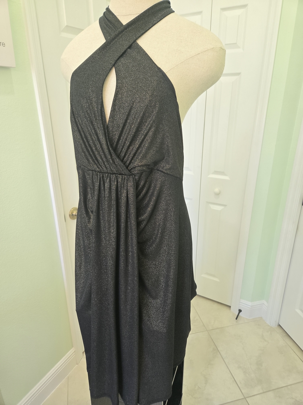 Patricia Field Y2K Black Gold Sparkle Tie Back Halter Midi Dress - Picture 2 of 13